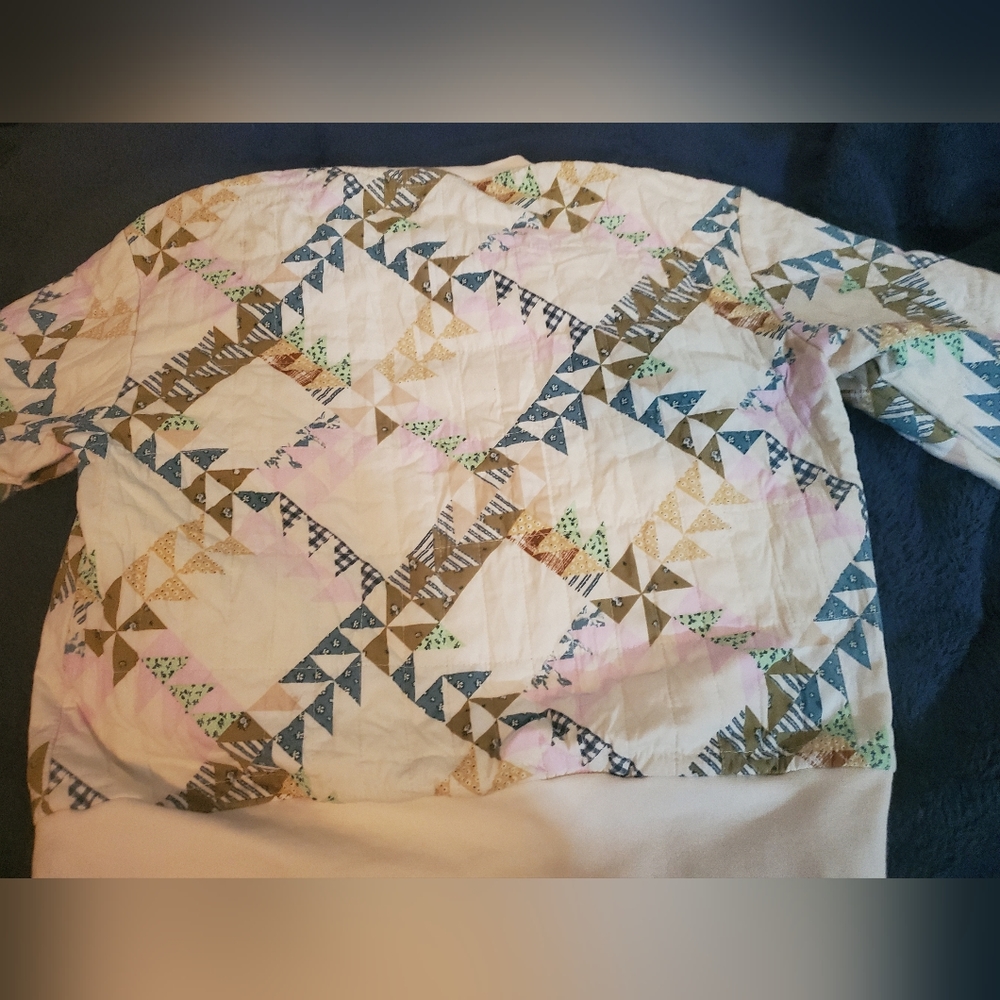 Threads,  size Small Sweater - Picture 2 of 3